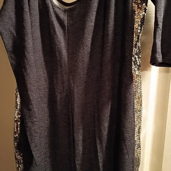 NWOT VENUS Cold Shoulder Black and Silver Dress - Picture 5 of 7